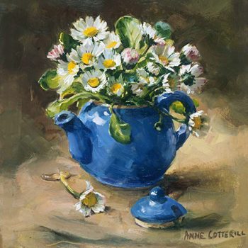 Blank card D-0044 of daisies in a doll's teapot by Anne Cotterill